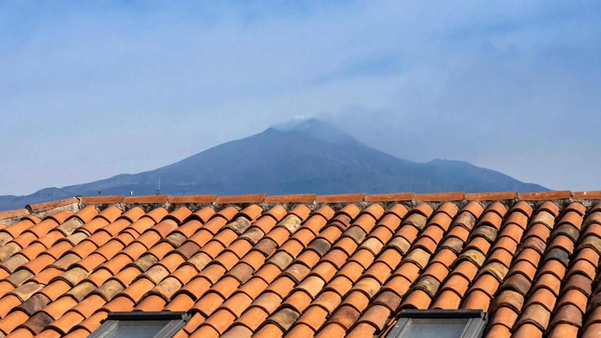 Dimora Lupo_LifeStyle B&B Aeroporto di Catania Fontana Rossa 0*,  Italia